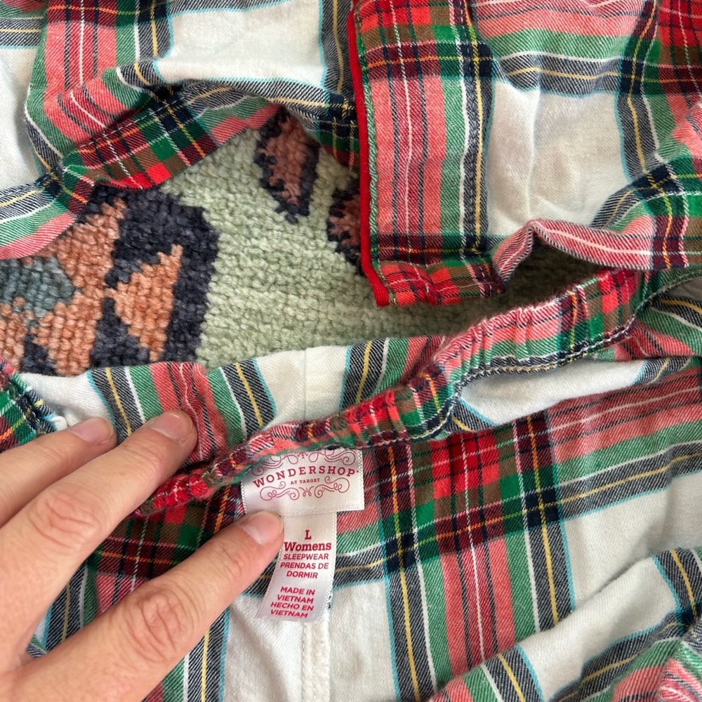 Wondershop Red and Green Plaid Womens Pajama Set - Picture 4 of 8